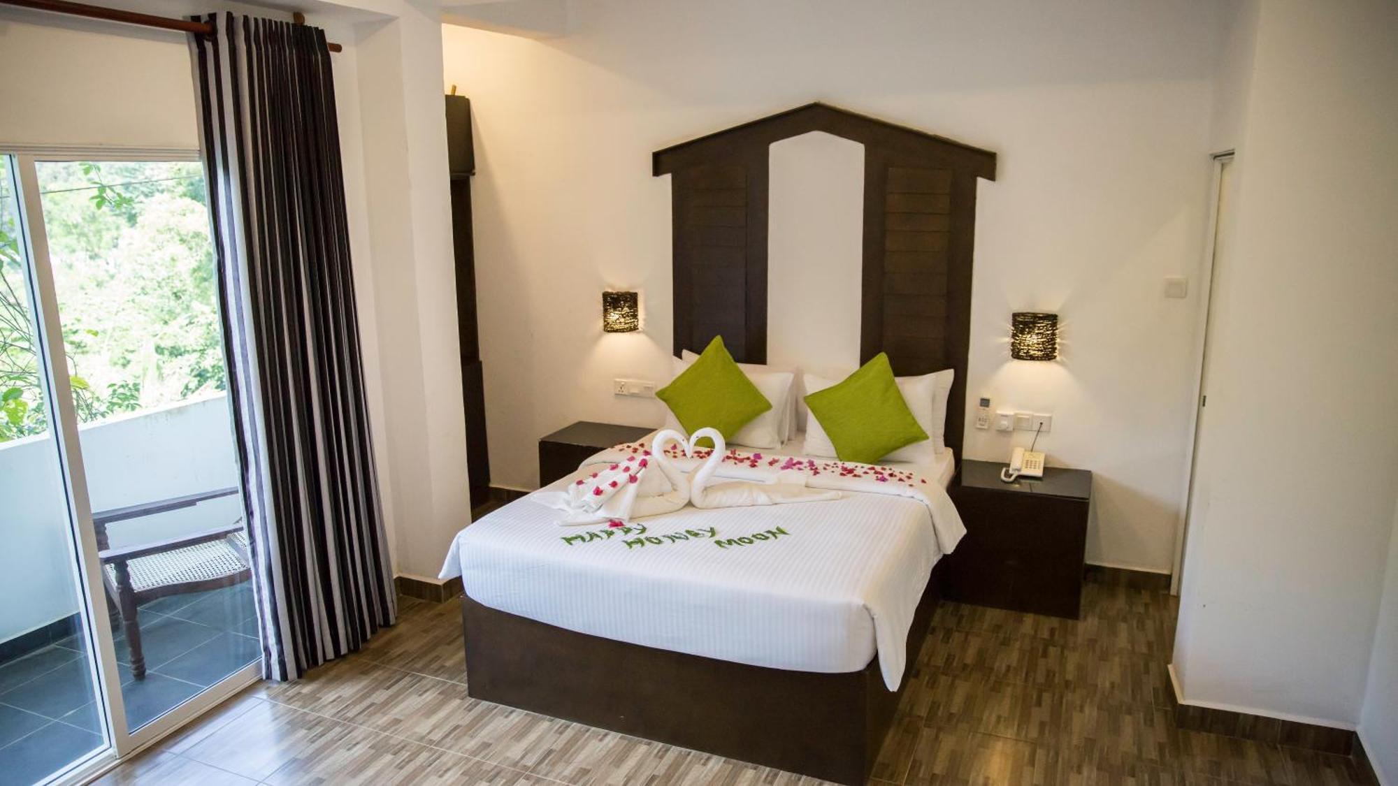 Sundaras Sigiriya Jungles Caves Resort Dambulla Ngoại thất bức ảnh